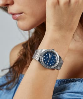 Q Timex Watch mit Edelstahlarmband, 36&nbsp;mm Edelstahl/blau large