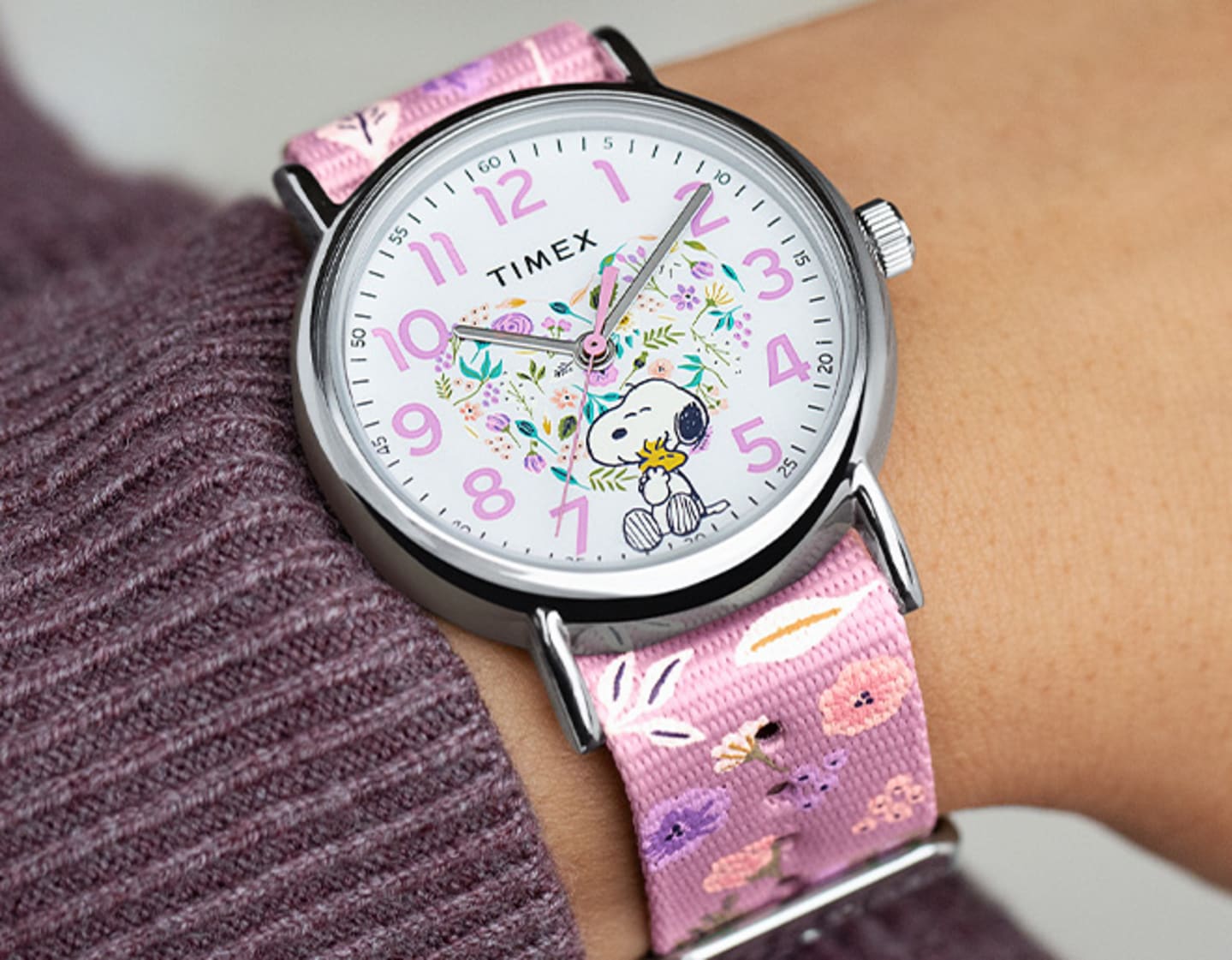 Timex Weekender X Peanuts In Bloom Fabric Strap Watch.
